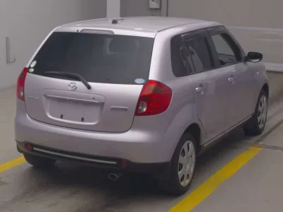 Mazda VERISA