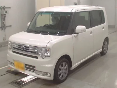 Toyota PIXIS SPACE