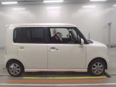 Toyota PIXIS SPACE