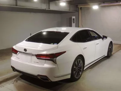 Lexus LS