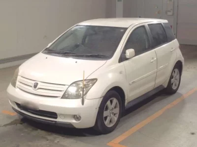 Toyota IST