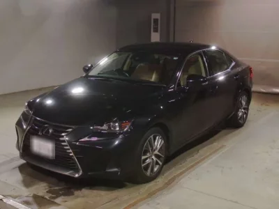 Lexus IS