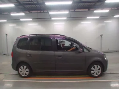 Volkswagen GOLF TOURAN