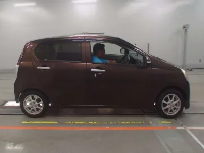 Daihatsu MIRA E S