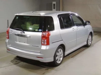Toyota RAUM