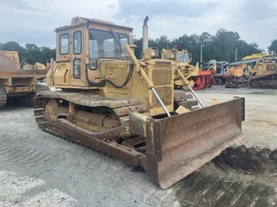 KOMATSU D40P-3