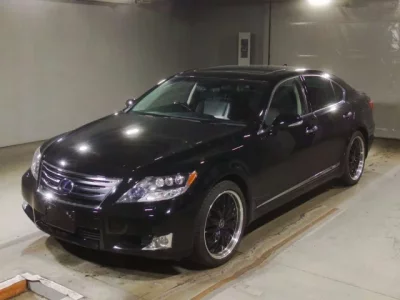 Lexus LS