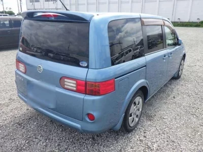 Nissan LAFESTA