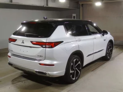 Mitsubishi OUTLANDER PHEV