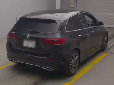 Mercedes-Benz B CLASS