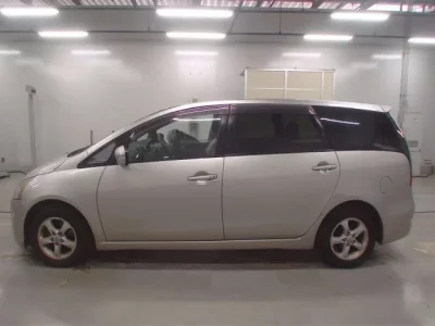 Mitsubishi GRANDIS