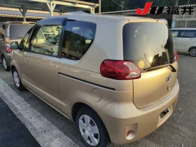 Toyota PORTE