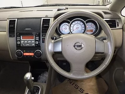 Nissan TIIDA LATIO