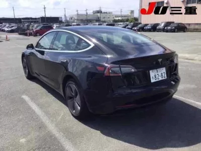 Tesla MODEL3