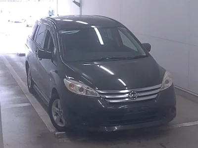 Nissan LAFESTA