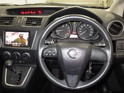 Nissan LAFESTA
