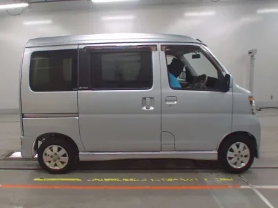 Daihatsu Atrai Wagon