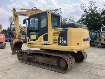 KOMATSU PC120-8