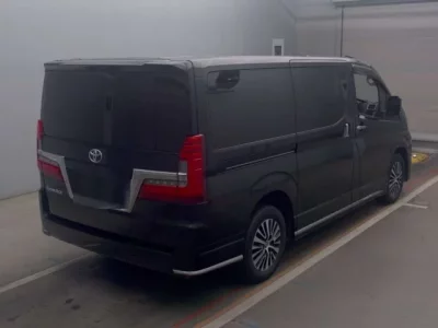 Toyota GRANACE