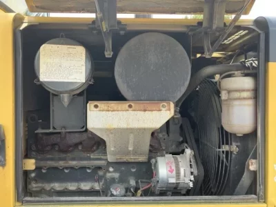 KOMATSU WA100-3