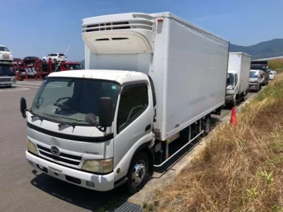 Hino DUTRO