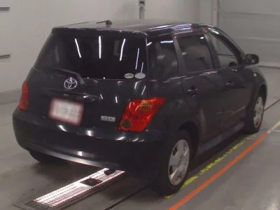 Toyota IST