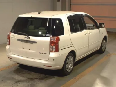Toyota RAUM
