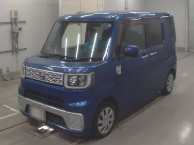Toyota PIXIS MEGA