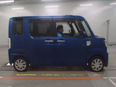 Toyota PIXIS MEGA