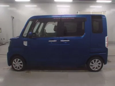 Toyota PIXIS MEGA