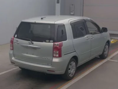 Toyota RAUM