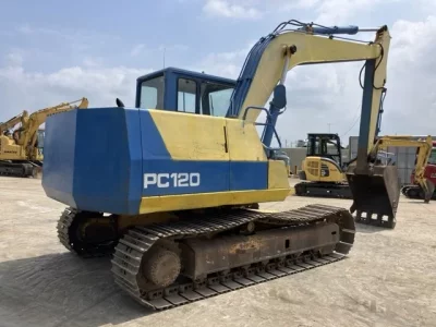 KOMATSU PC120-5