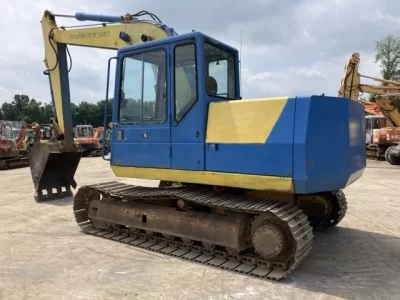 KOMATSU PC120-5