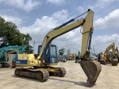 KOMATSU PC120-5