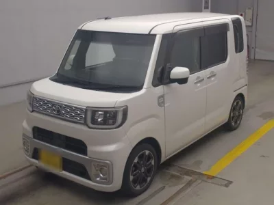Toyota PIXIS MEGA
