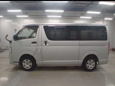 Toyota REGIUS ACE VAN