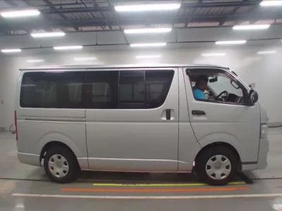 Toyota REGIUS ACE VAN