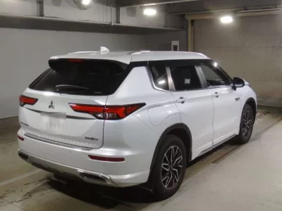 Mitsubishi OUTLANDER PHEV