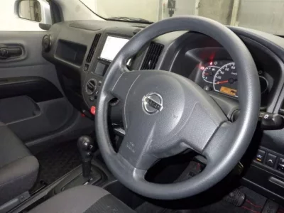 Nissan AD