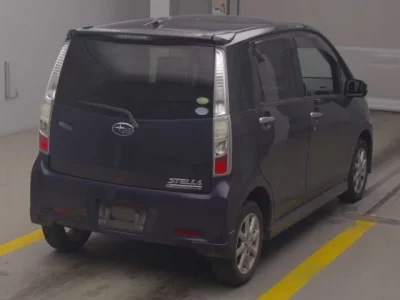 Subaru STELLA
