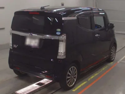 Honda N BOX SLASH