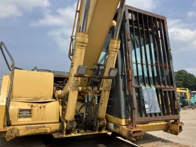 KOMATSU PC120-6E0