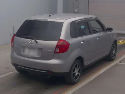 Mazda VERISA