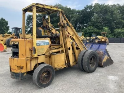 KOMATSU SD25-3