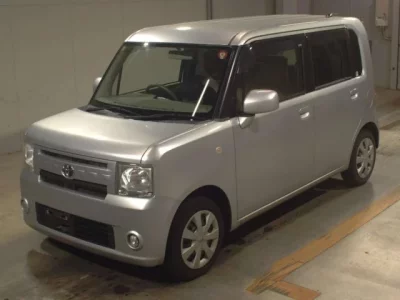 Toyota PIXIS SPACE