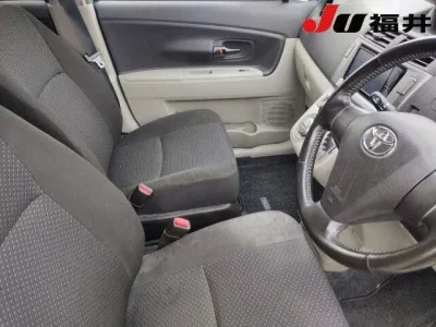 Toyota PASSO SETTE