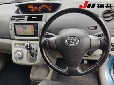Toyota PASSO SETTE