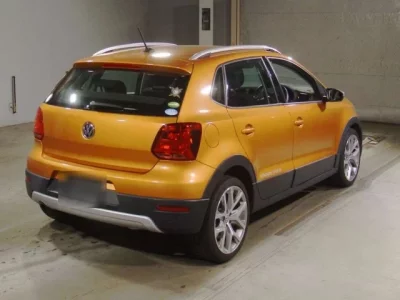 Volkswagen CROSS POLO