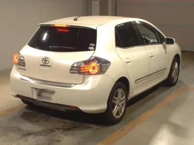 Toyota BLADE