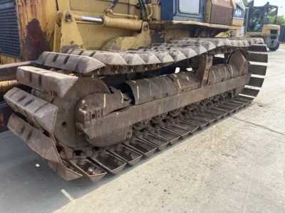 KOMATSU D40P-5